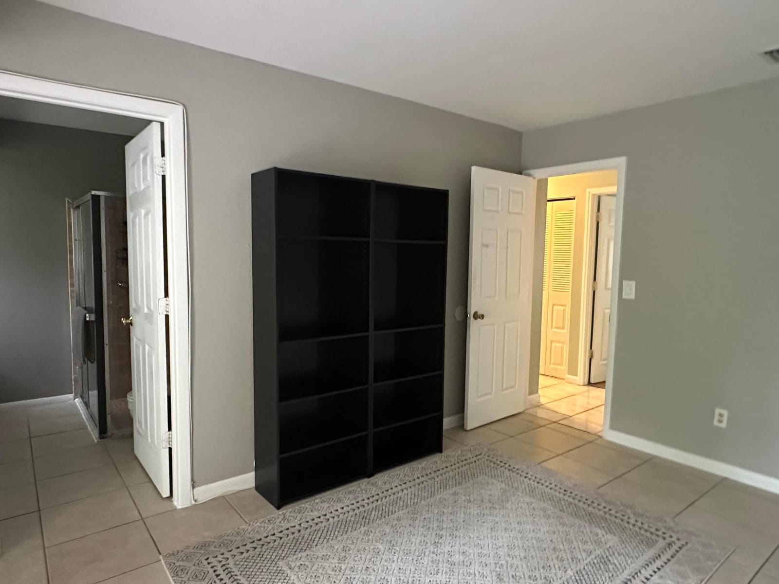 258 SW Bridgeport Drive — photo 8