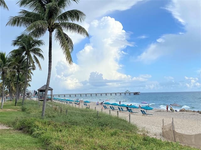 853 SE 4TH Court Apt 14, Deerfield Beach, FL 33441