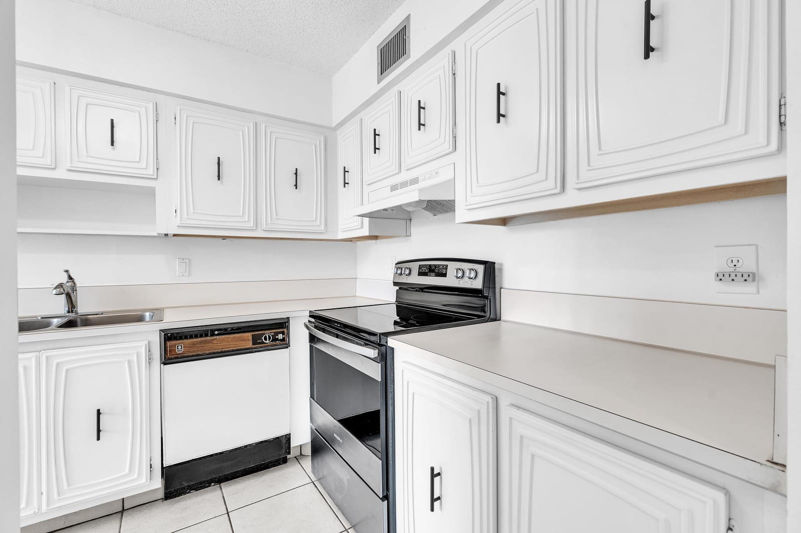 13721 FLORA Place D, Delray Beach, FL 33484 photo 11