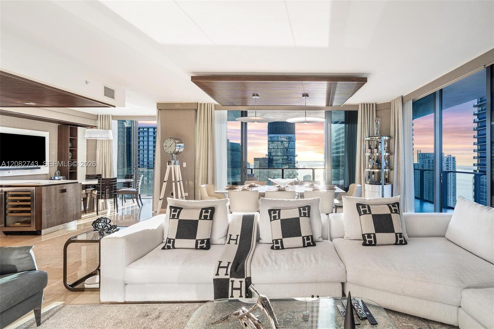 88 SW 7th Street 3801, Miami, FL 33130 photo 13