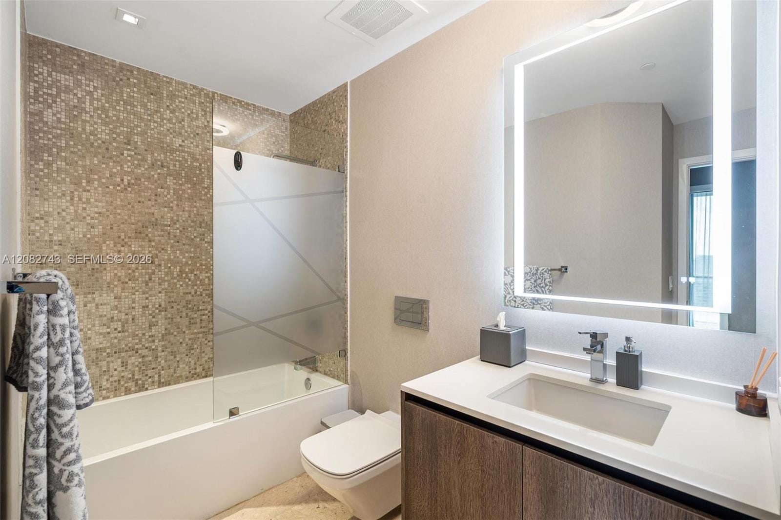 88 SW 7th Street 3801, Miami, FL 33130 photo 20
