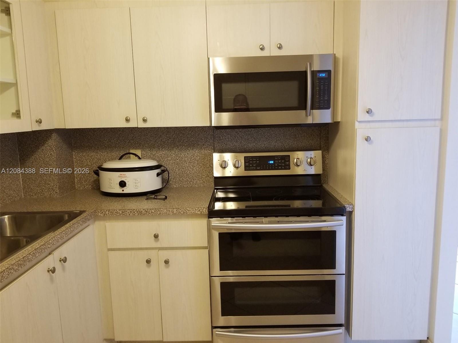 4400 Hillcrest Drive 300-B, Hollywood, FL 33021 photo 8