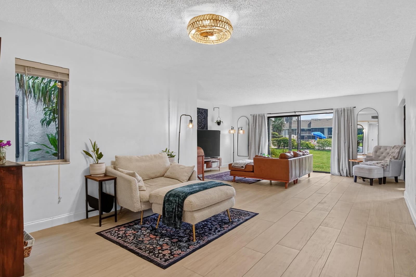 3212 S LAKEVIEW Circle 10104 — photo 6