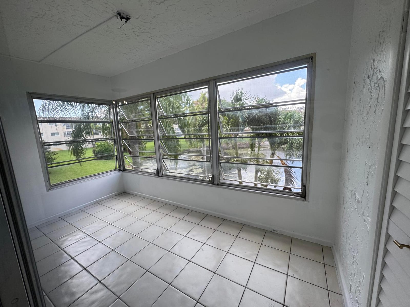 721 LORI Drive 206, Palm Springs, FL 33461 photo 19