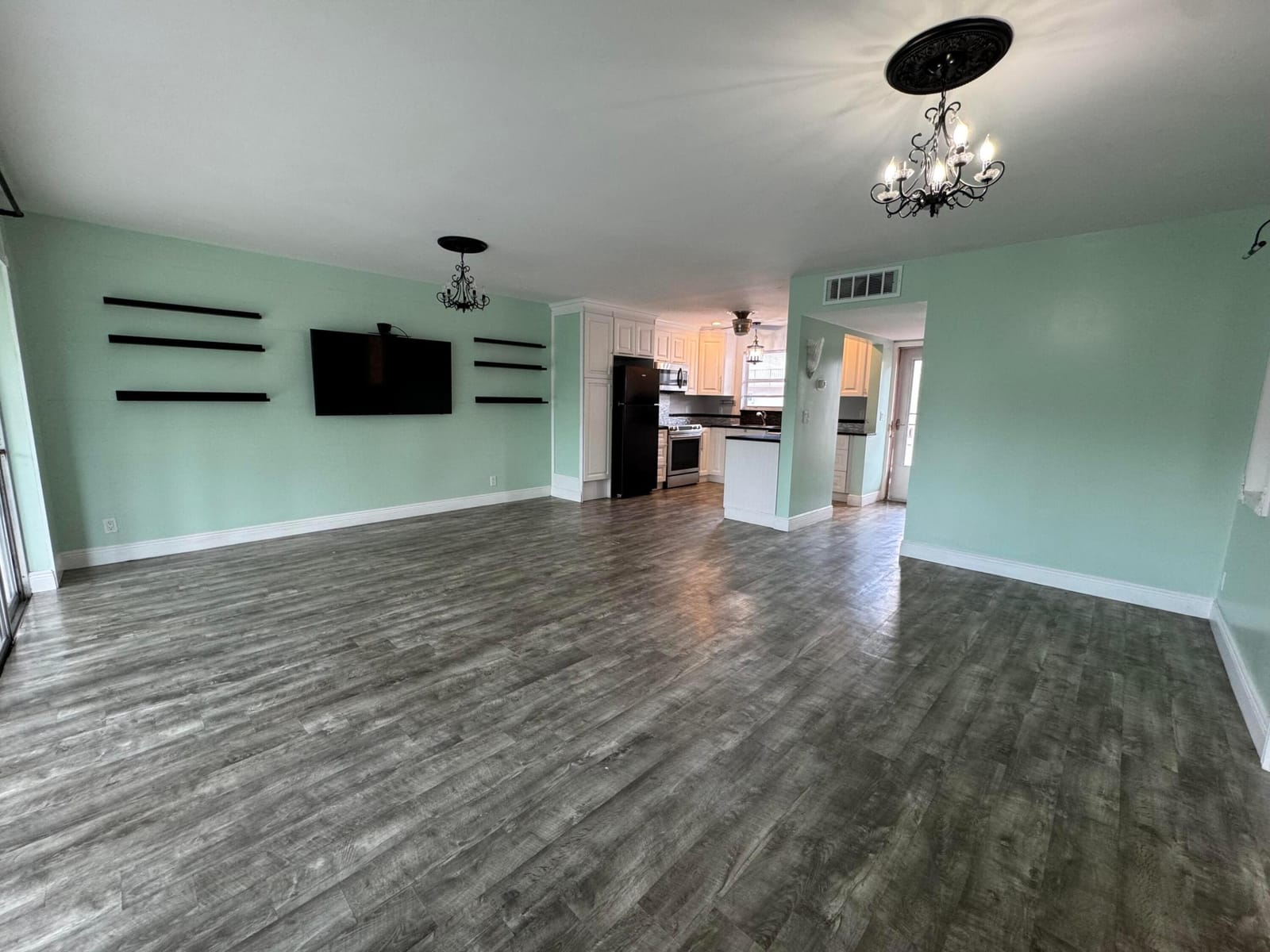 721 LORI Drive 206, Palm Springs, FL 33461 photo 7