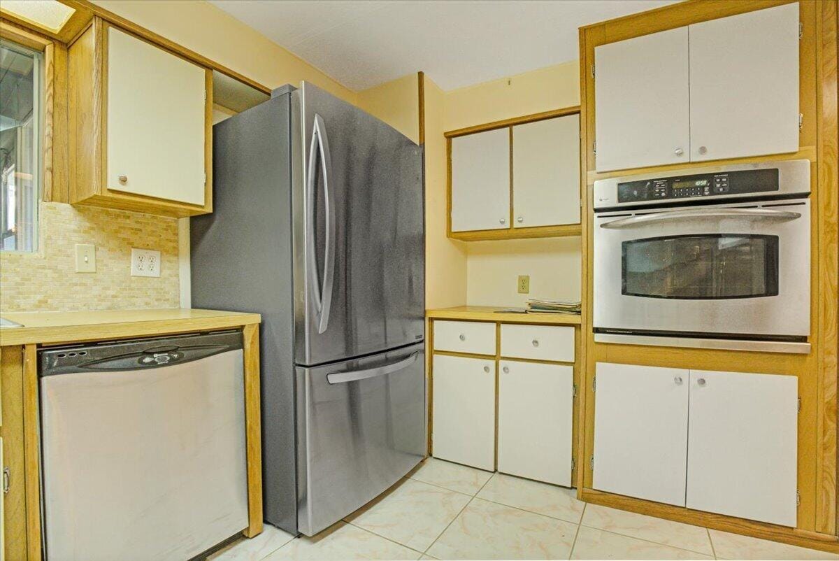 109 NW 51ST Street — photo 11
