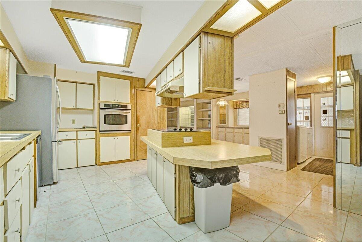 109 NW 51ST Street — photo 4