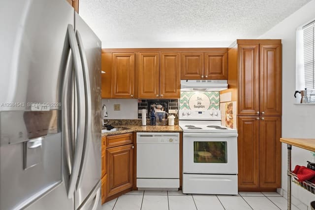 7400 NW 17th Street 107, Omega Condo, Plantation, FL