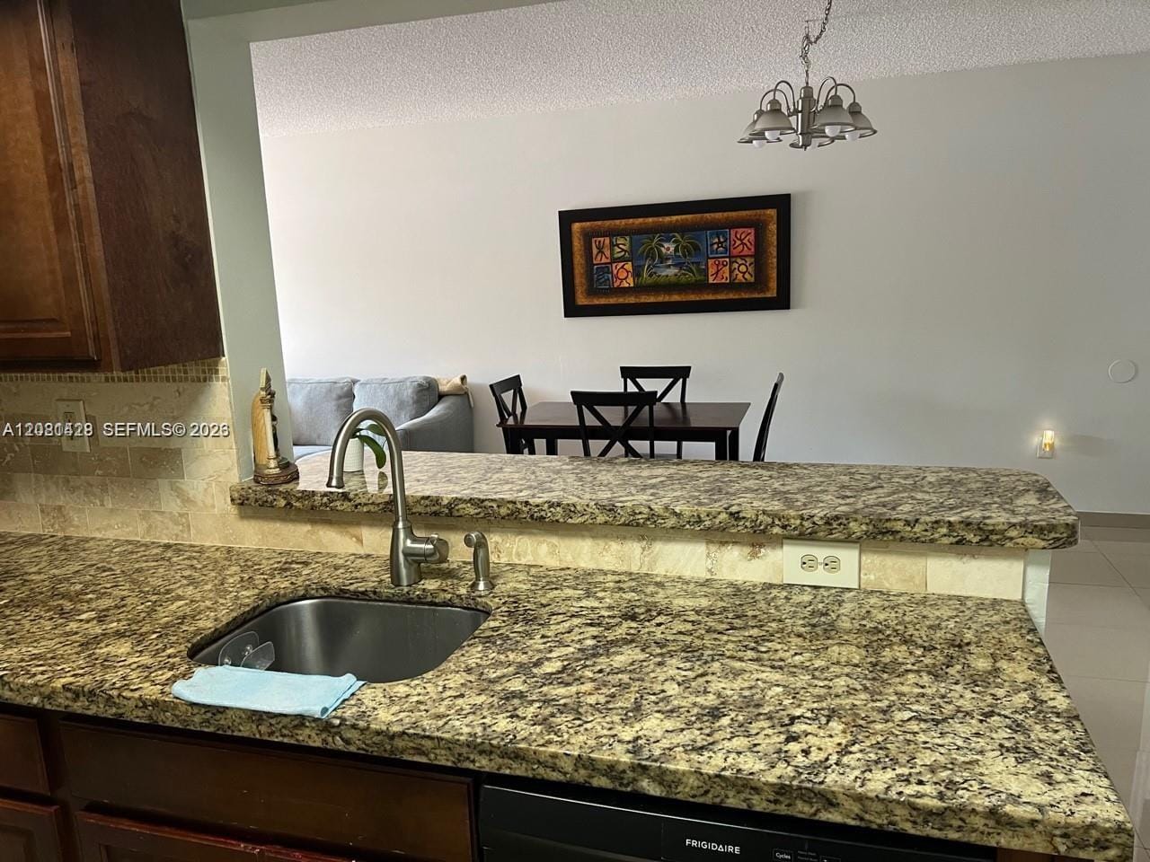 9711 Fontainebleau Boulevard D103, Miami, FL 33172 photo 4