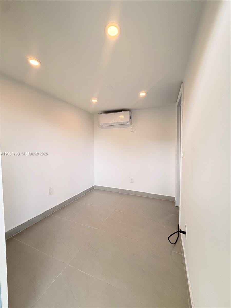 1899 NW 21st Street 8, Miami, FL 33142 photo 4