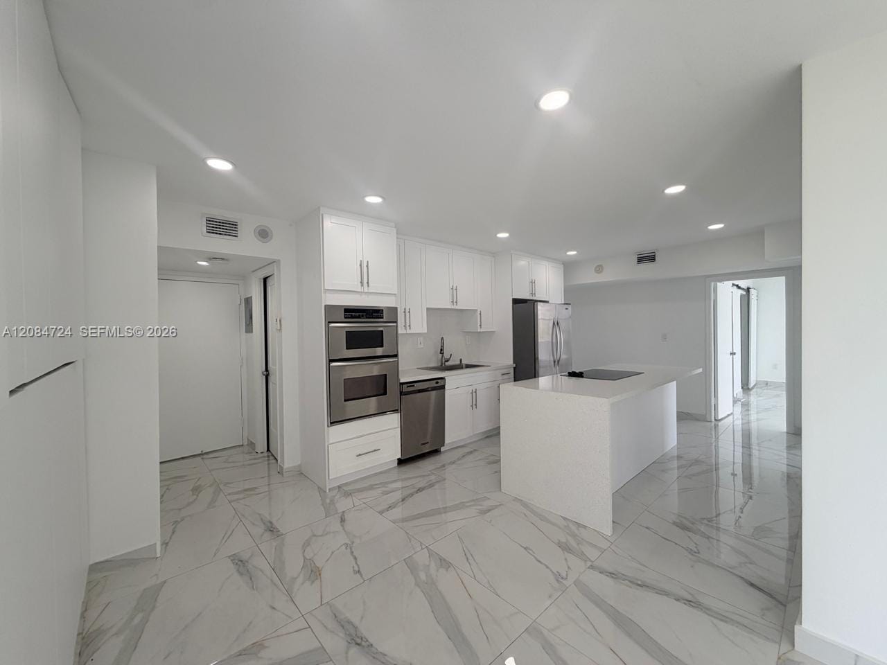 11111 Biscayne Boulevard 6E, Miami, FL 33181 photo 2