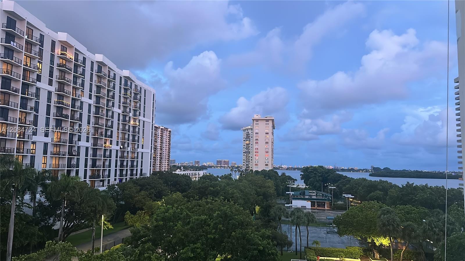 11111 Biscayne Boulevard 6E, Miami, FL 33181 photo 11