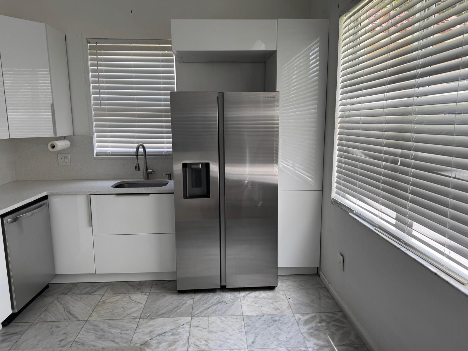4106 NE 22ND Court — photo 3