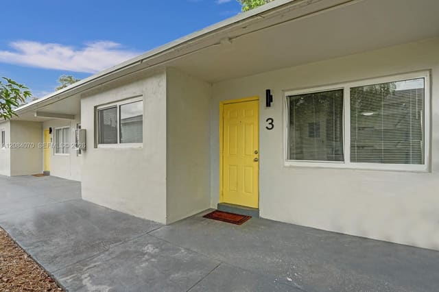 1210 NW 2nd Street 3, Fort Lauderdale, FL 33311