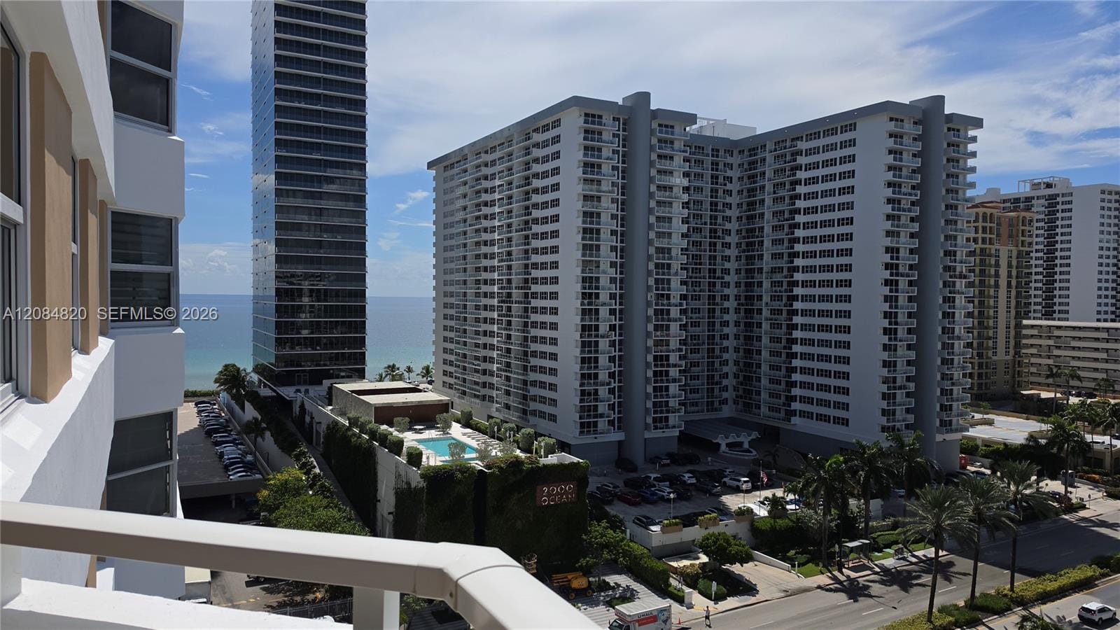 1985 S Ocean Drive 10N — photo 2