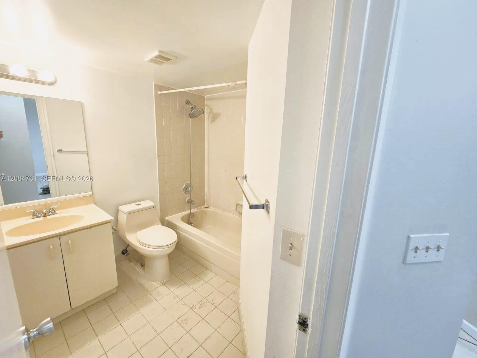8701 Wiles Road 305, Coral Springs, FL 33067 photo 14