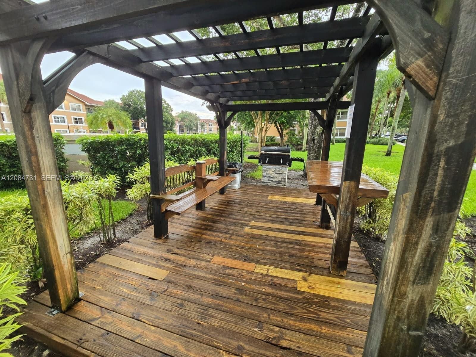 8701 Wiles Road 305, Coral Springs, FL 33067 photo 18