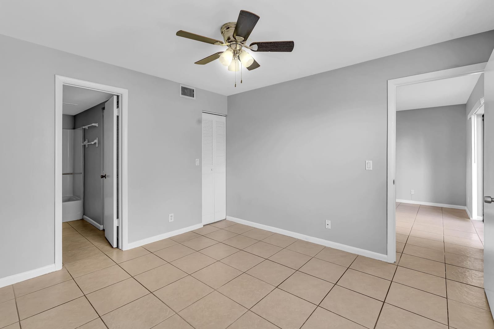 21904 LAKE FOREST Circle 202, Boca Raton, FL 33433 photo 13