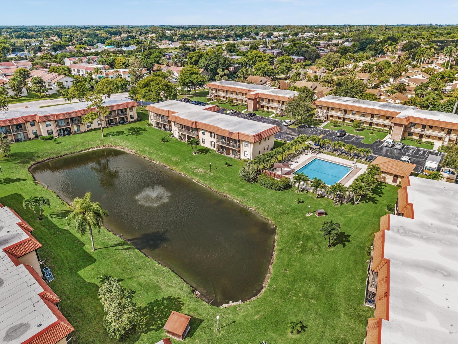 21904 LAKE FOREST Circle 202, Boca Raton, FL 33433 photo 26