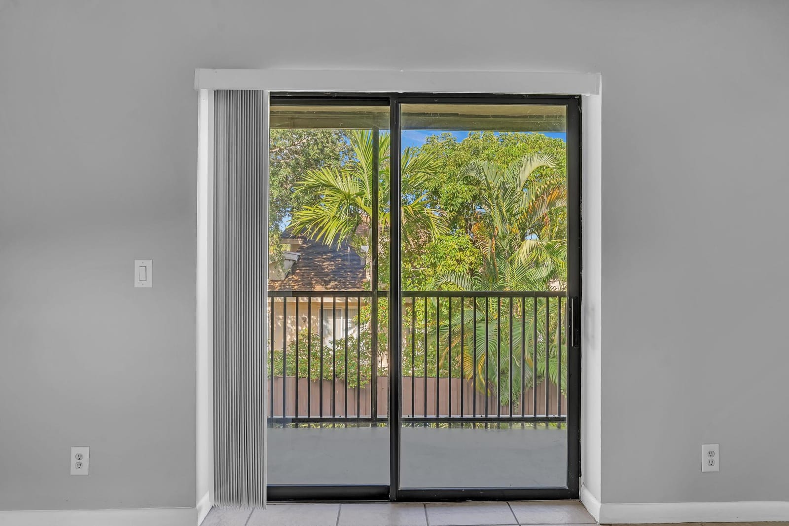 21904 LAKE FOREST Circle 202 — photo 5
