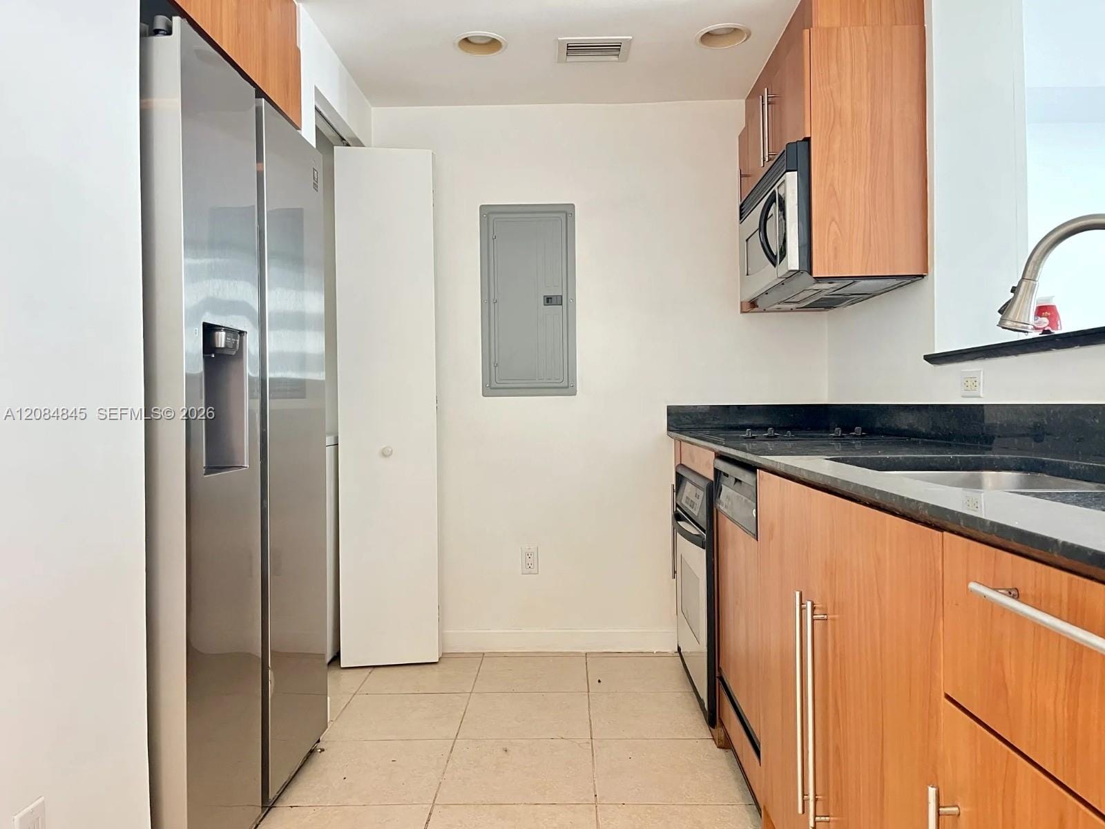 335 S Biscayne Boulevard 2506 — photo 5