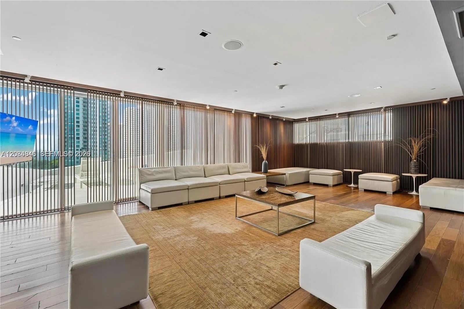 335 S Biscayne Boulevard 2506 — photo 8