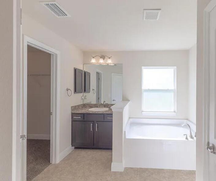 702 SE WALTERS Terrace, Port St. Lucie, FL 34983 photo 3