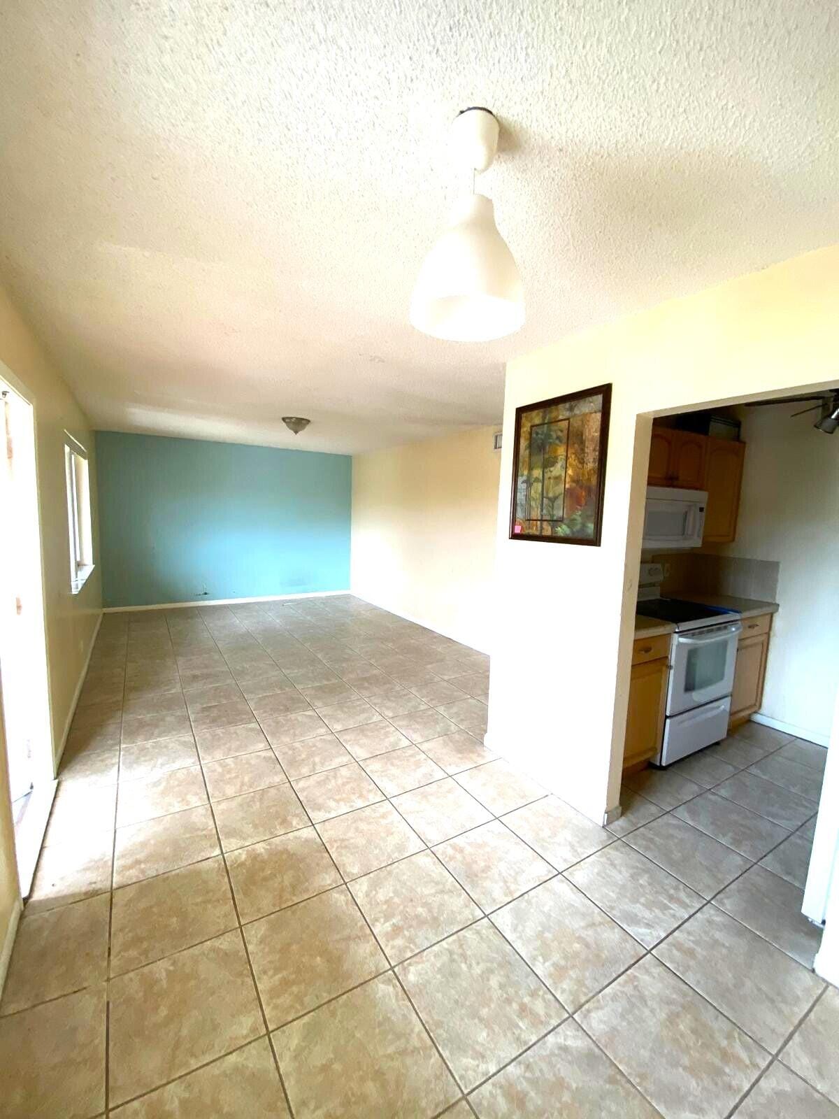1020 CRYSTAL LAKE Drive 209 — photo 2