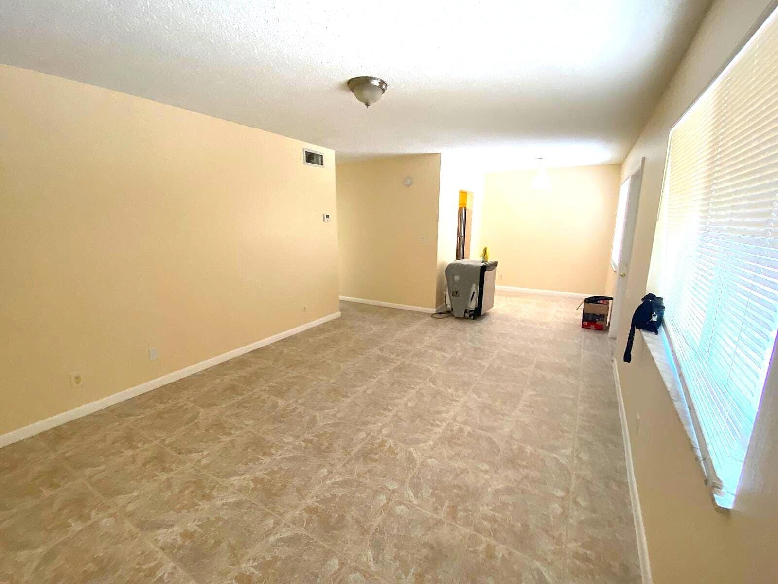 1020 CRYSTAL LAKE Drive 209 — photo 3