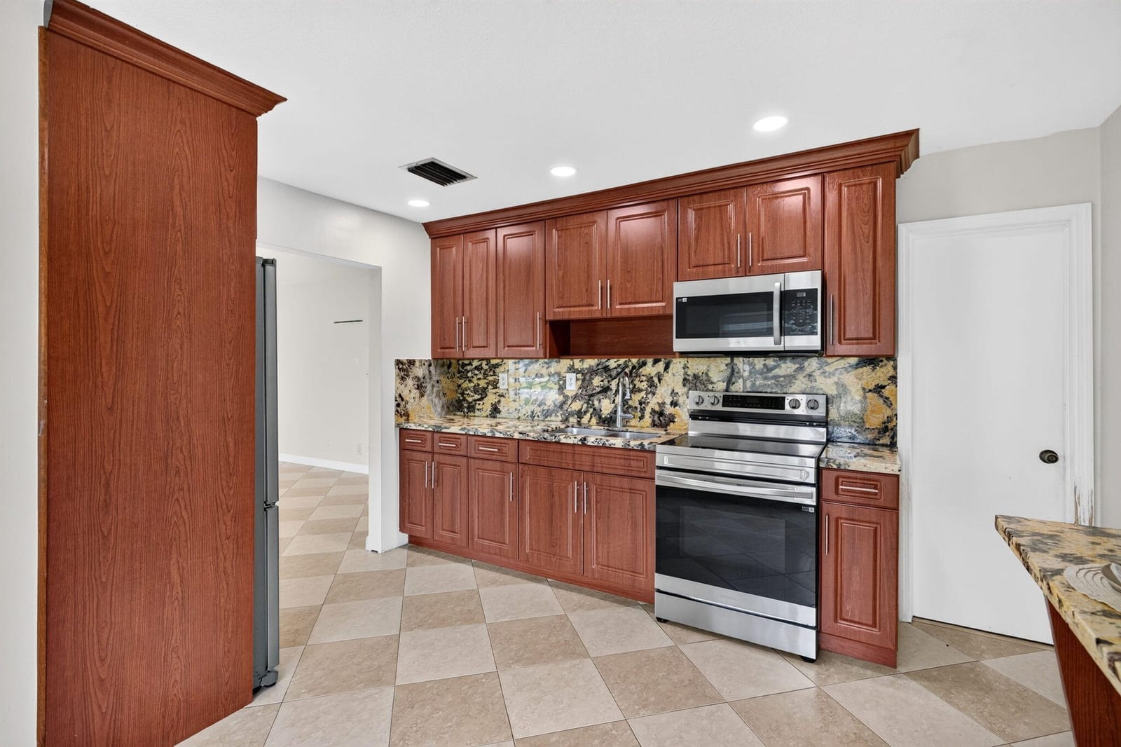 241 NW 49TH Street — photo 10