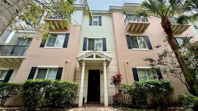 3843 NW 5th Terrace, Boca Raton, FL 33431