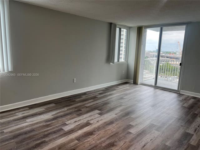 800 N Miami Avenue E-909, Miami, FL 33136