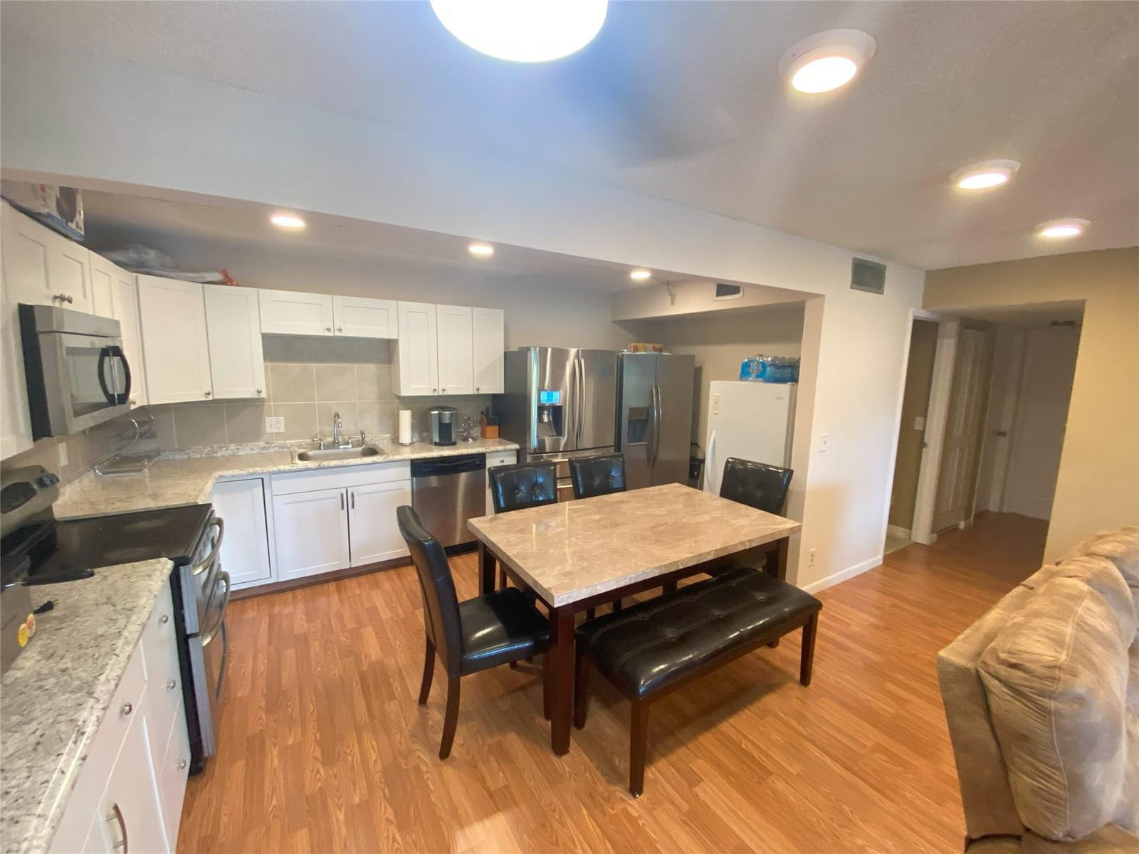 821 SKY PINE Way B2 — photo 2