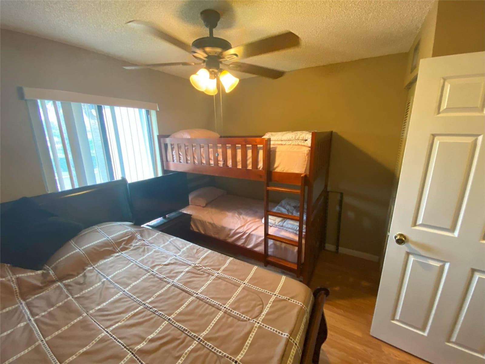 821 SKY PINE Way B2 — photo 11