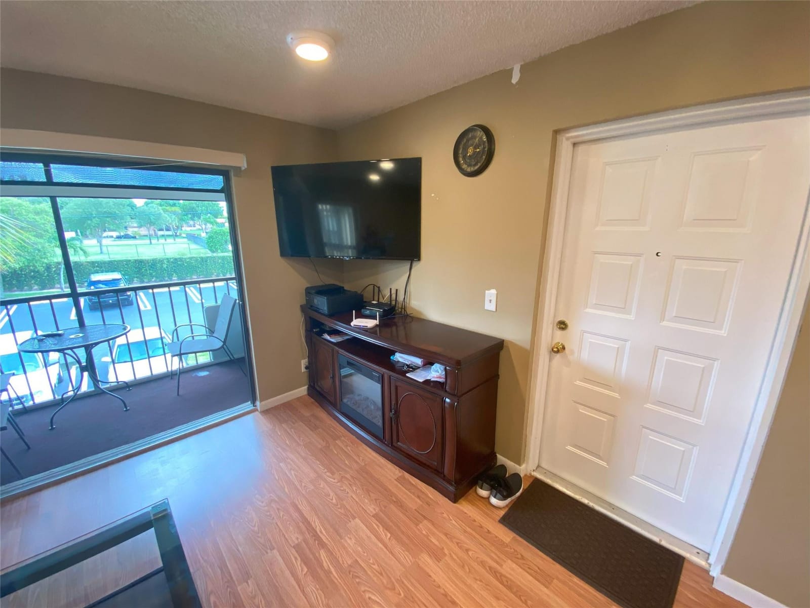 821 SKY PINE Way B2 — photo 3