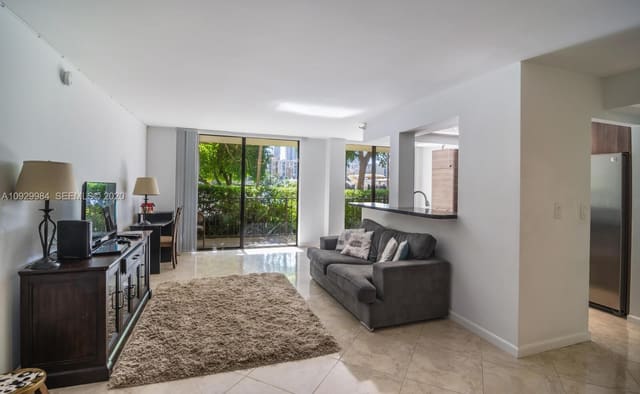 290 174TH Street L18, Sunny Isles Beach, FL 33160
