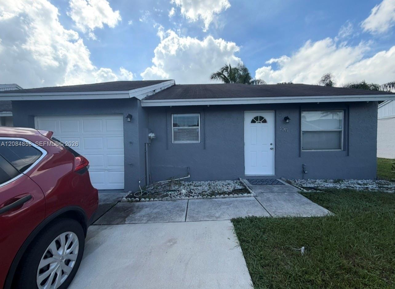 5705 Stonington Way — photo 1