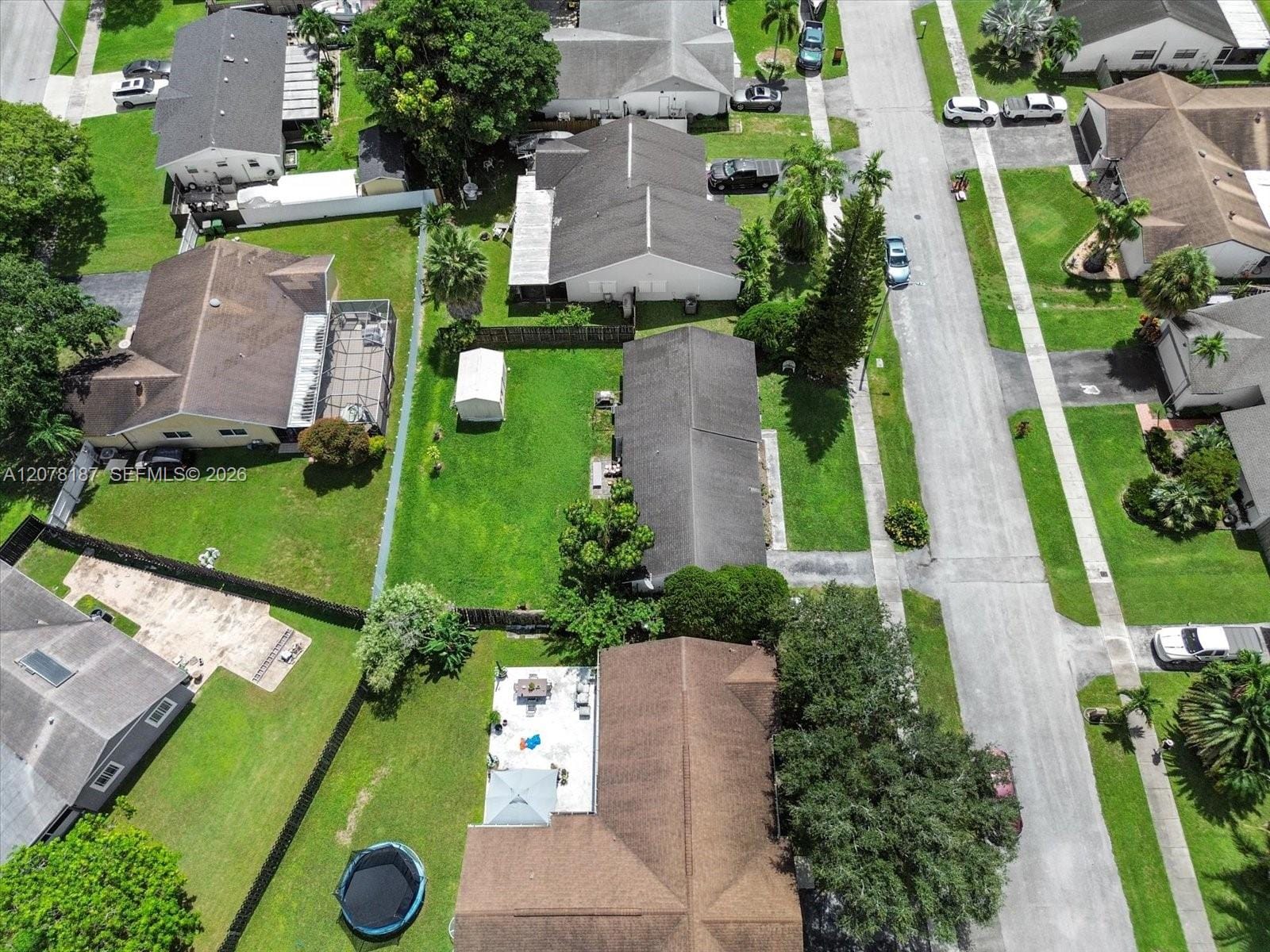 939 S Bluebird Lane, Homestead, FL 33035 photo 13