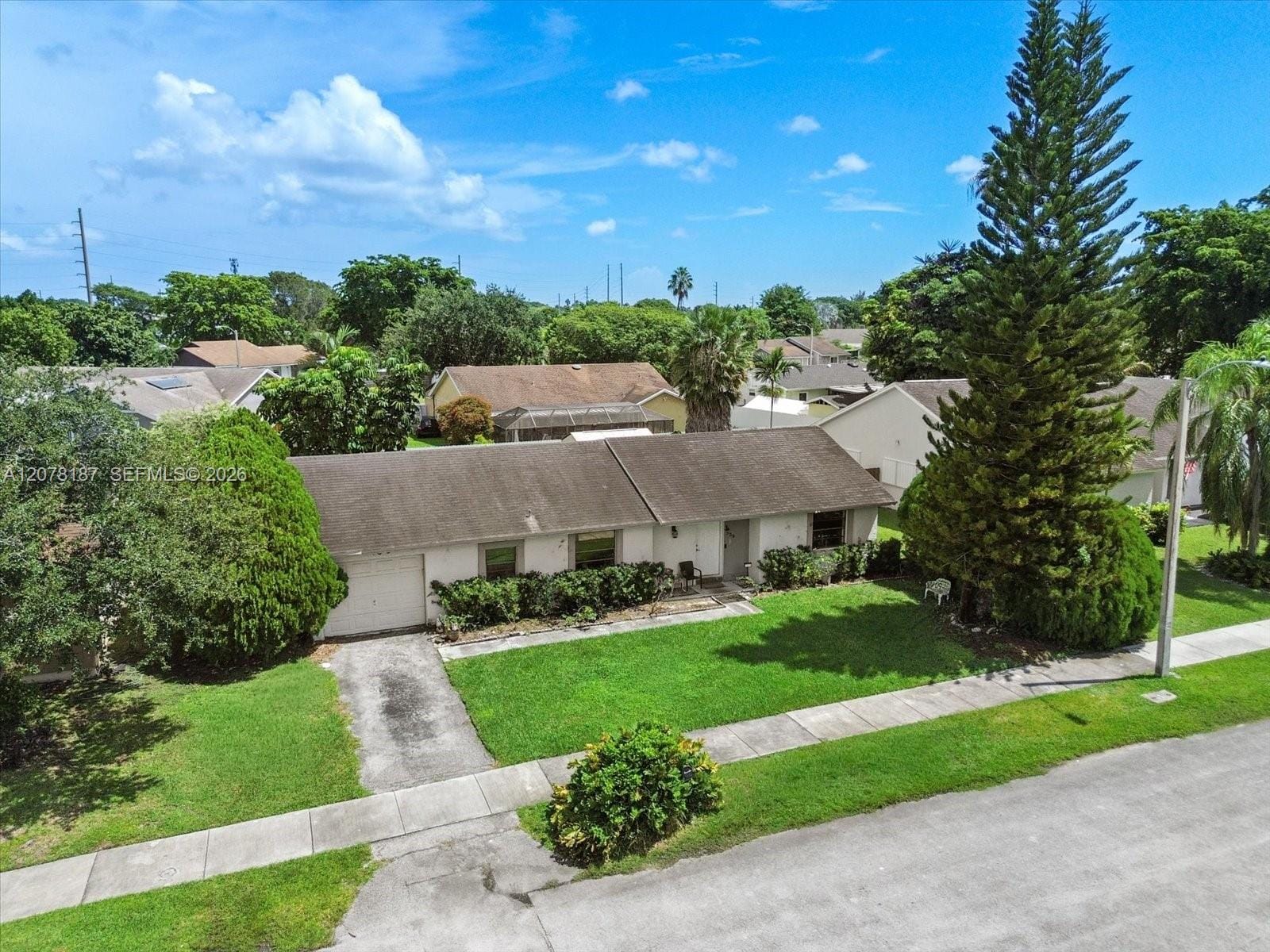 939 S Bluebird Lane, Homestead, FL 33035 photo 15