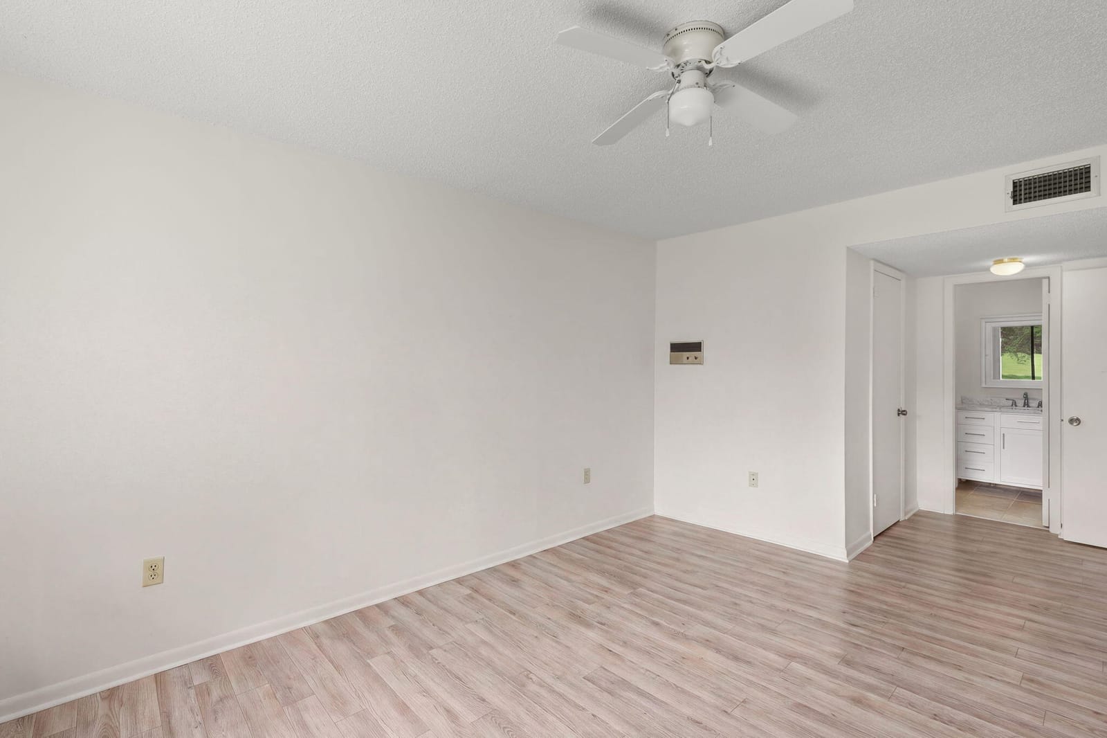 5423 SE MILES GRANT Road SE F-203, Stuart, FL 34997 photo 15