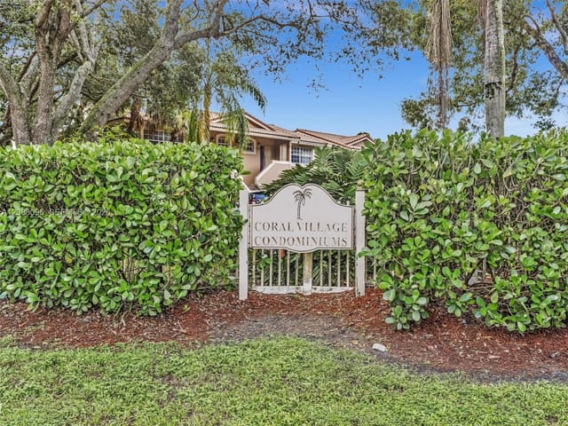 11492 NW 43rd Street 11492, Coral Springs, FL 33065