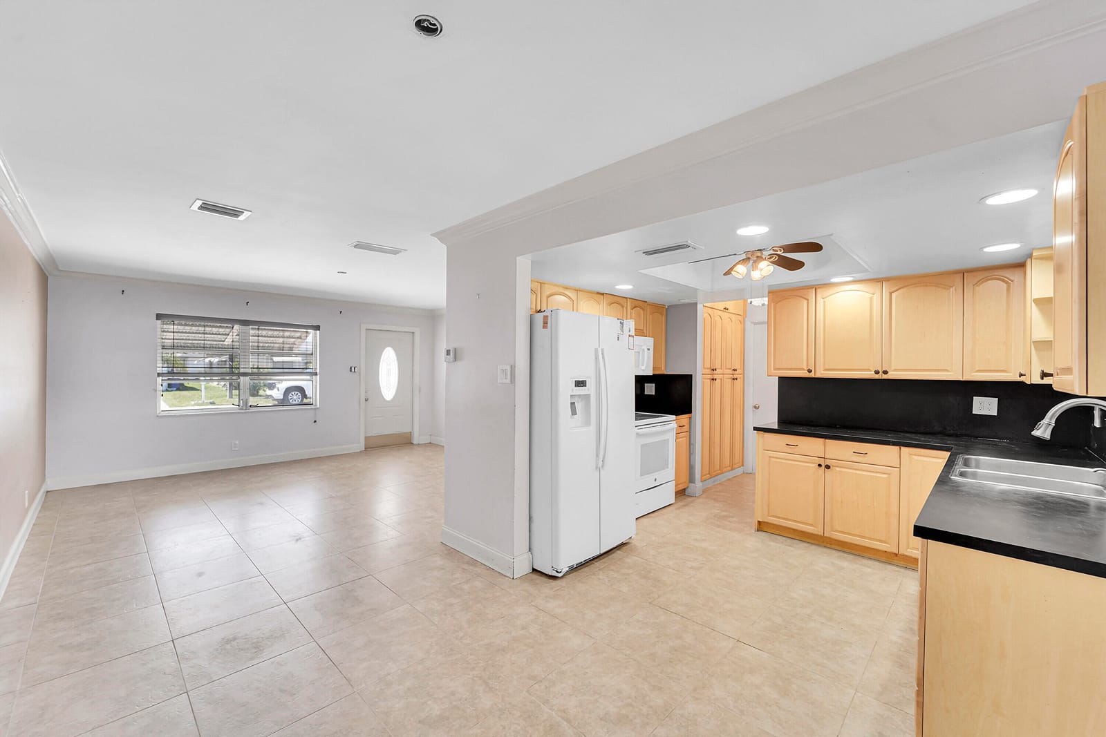 7255 NW 8TH Court, Margate, FL 33063 photo 6
