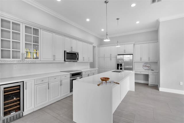 8503 NW 41st Street 0, Cooper City, FL 33024