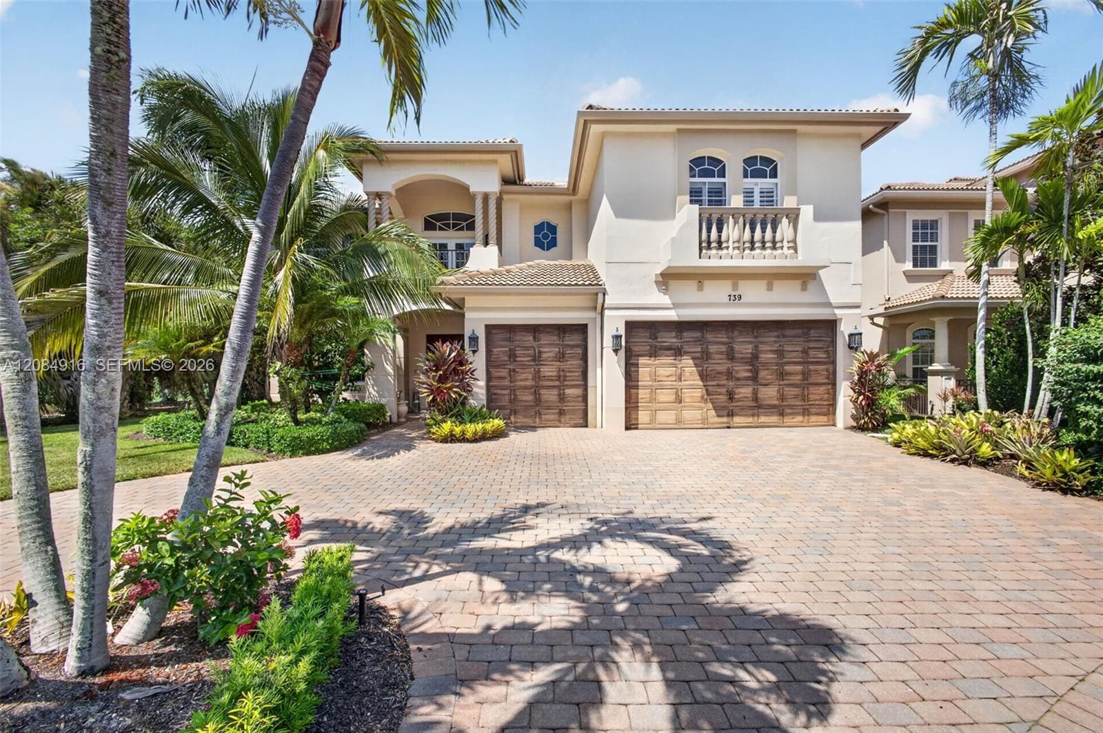 Pending home at 739 Cote Azur Drive, Palm Beach Gardens, FL 33410