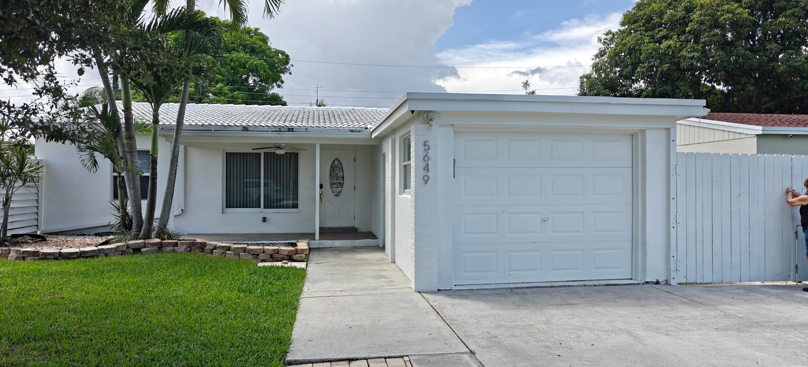 5649 NE 5th Terrace, Oakland Park, FL 33334 photo 2