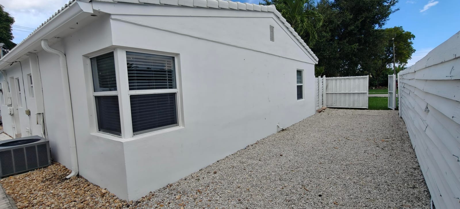 5649 NE 5th Terrace, Oakland Park, FL 33334 photo 16
