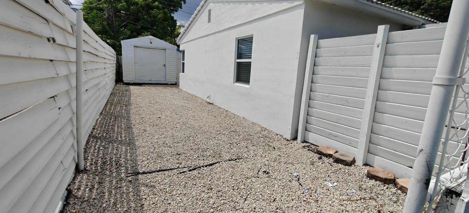 5649 NE 5th Terrace, Oakland Park, FL 33334 photo 9