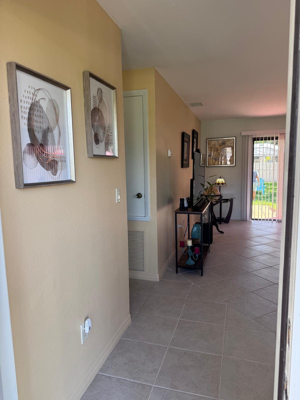 2386 SE LONGHORN Avenue — photo 4
