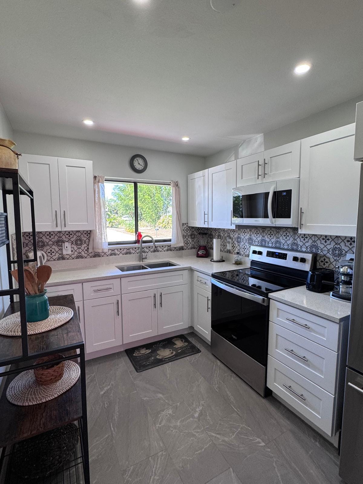 2386 SE LONGHORN Avenue — photo 10