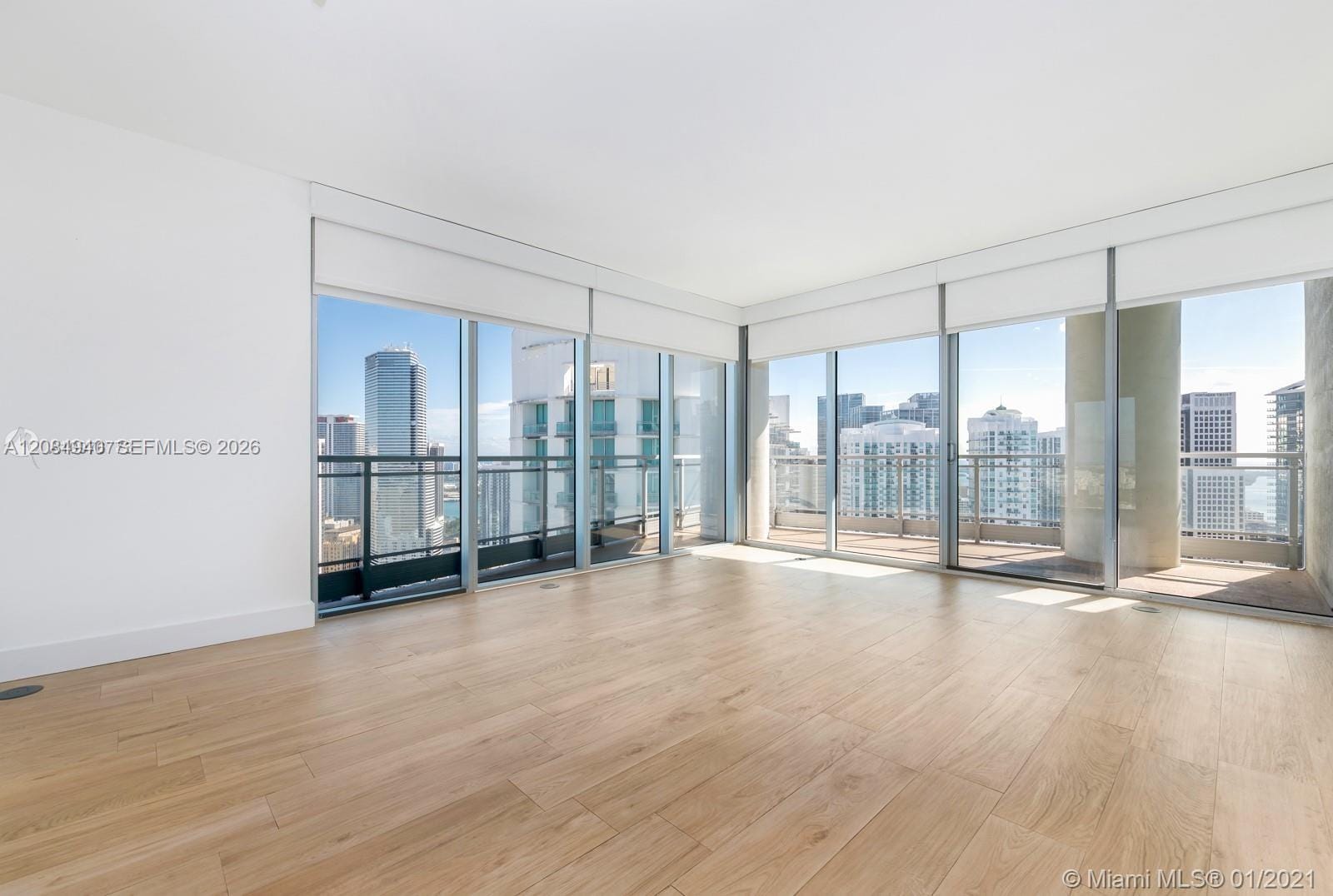 90 SW 3rd Street 4004 — photo 1